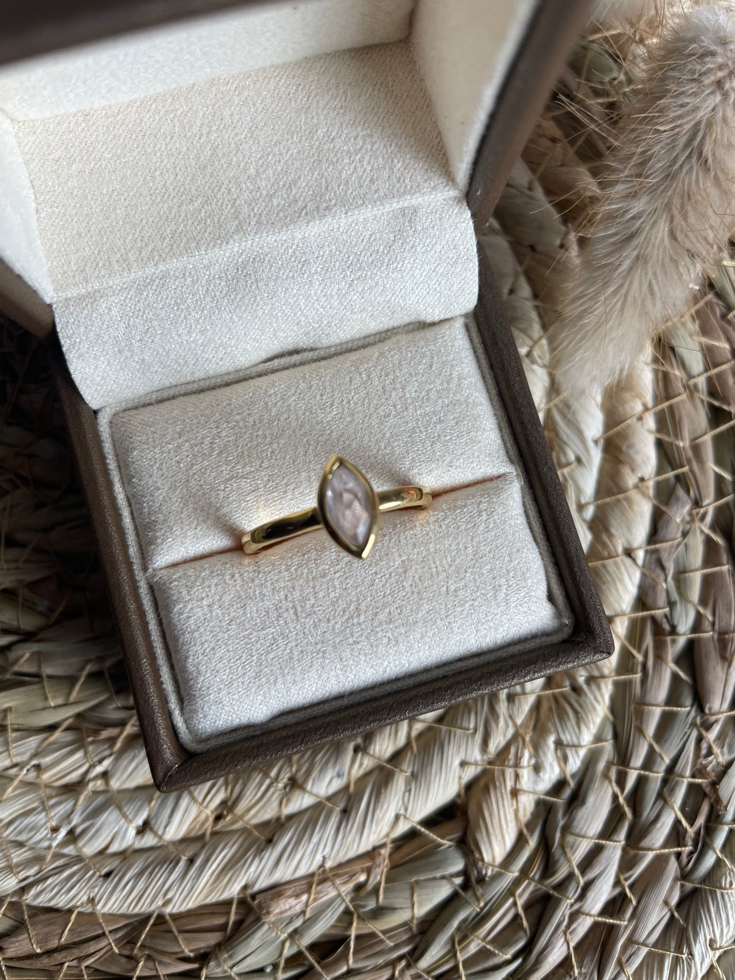 Rosenquarz Ring vergoldet, Größe 58