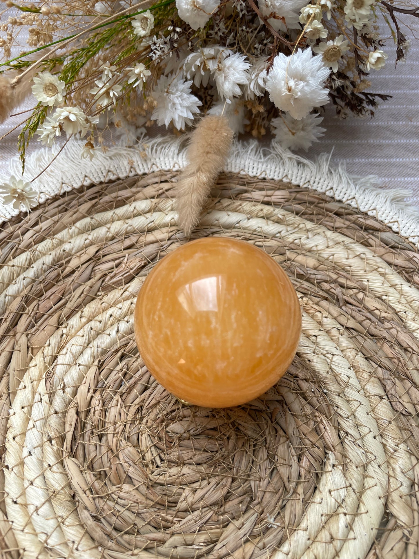 Orangencalcit Kugel Nr. 3