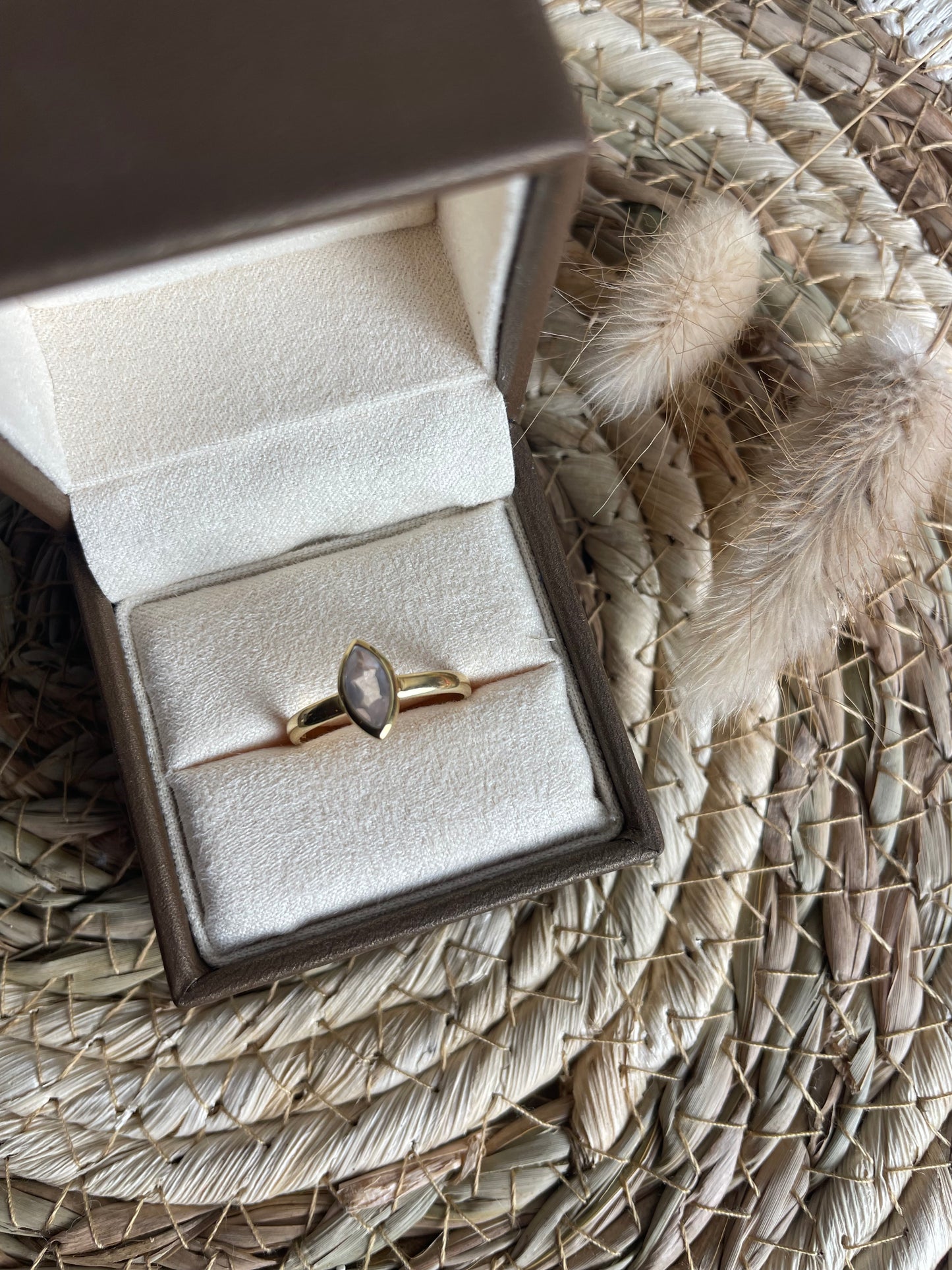 Rosenquarz Ring vergoldet, Größe 54