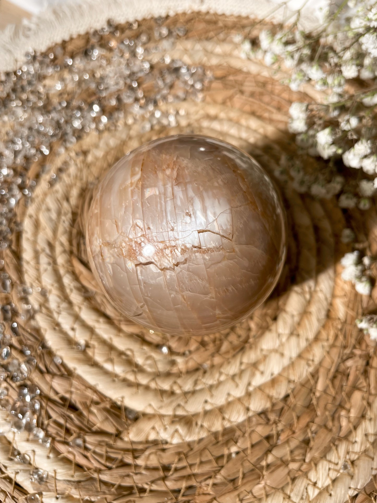 Pfirsich Mondstein Kugel mit Sonnenstein