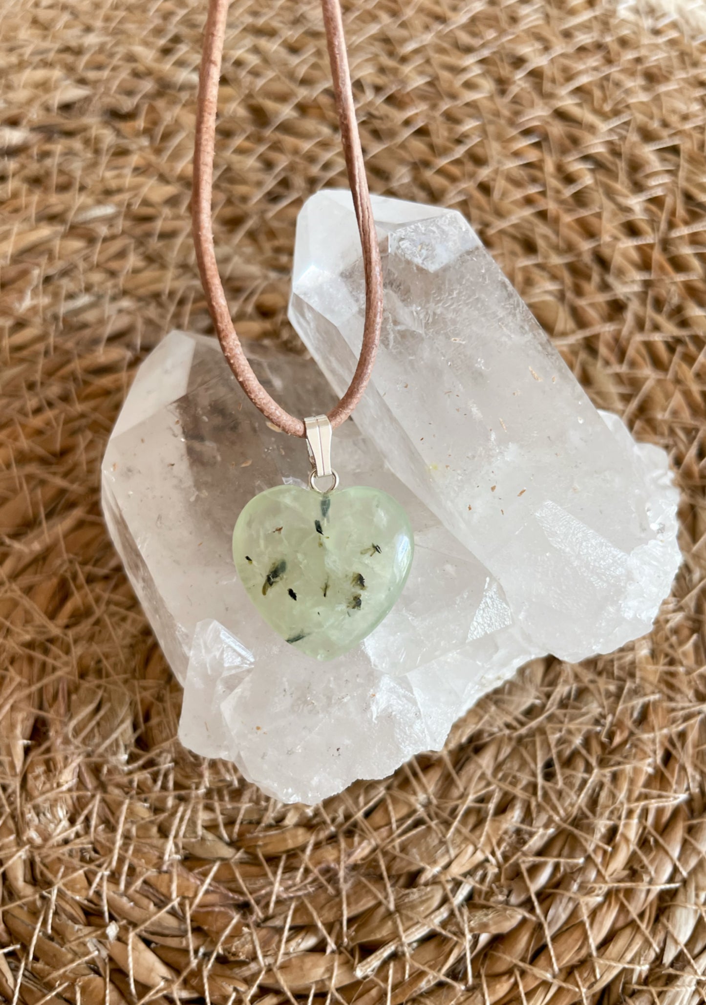 Prehnit Herz Anhänger Nr. 3