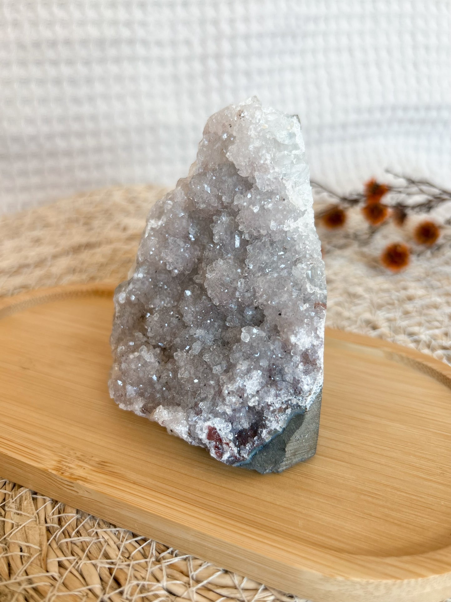 Galaxy Amethyst mit rotem Hämatit