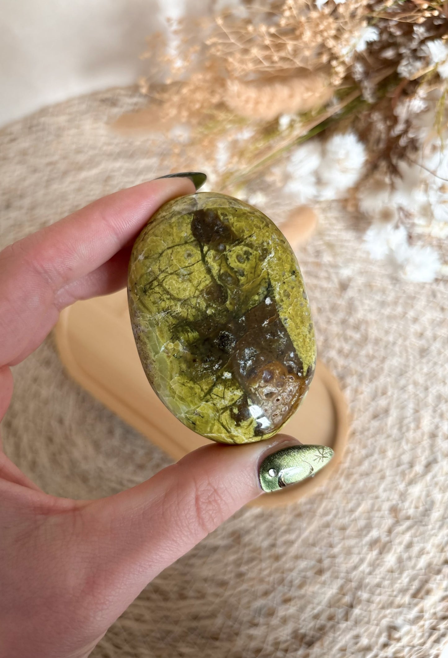 Grüne Opal Handsteine [D-F]