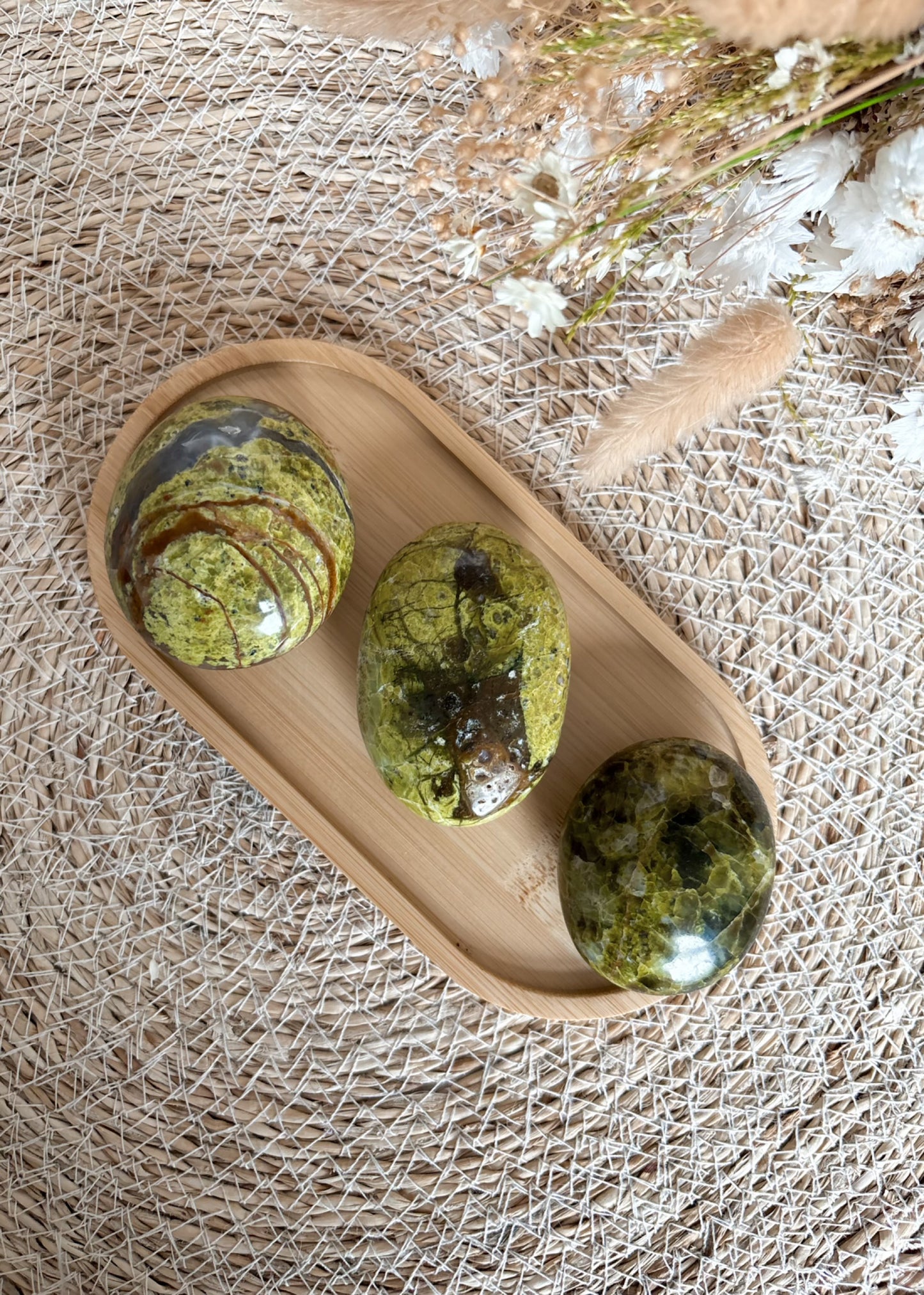 Grüne Opal Handsteine [D-F]