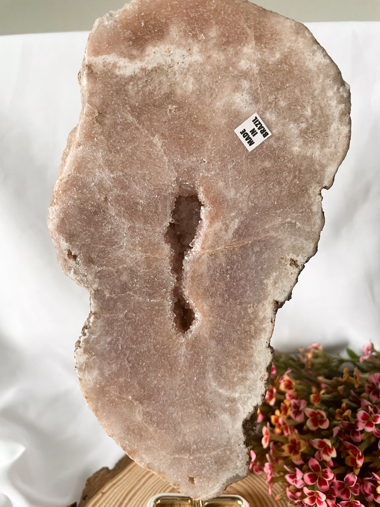 Pink Amethyst auf goldenem Metallständer Nr. 8