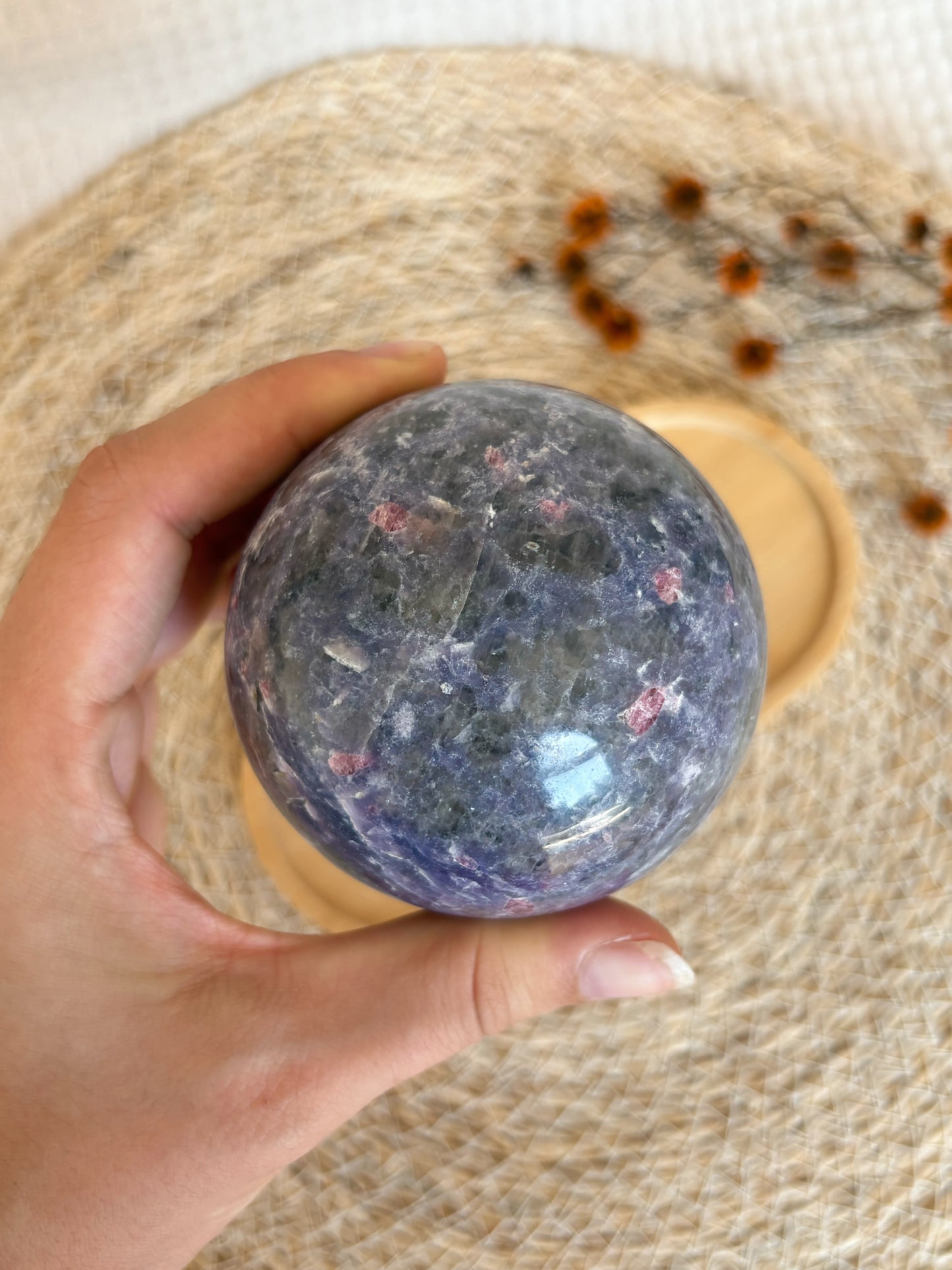 Unicorn Stone - Turmalin in Lepidolith mit Feldspat Kugel