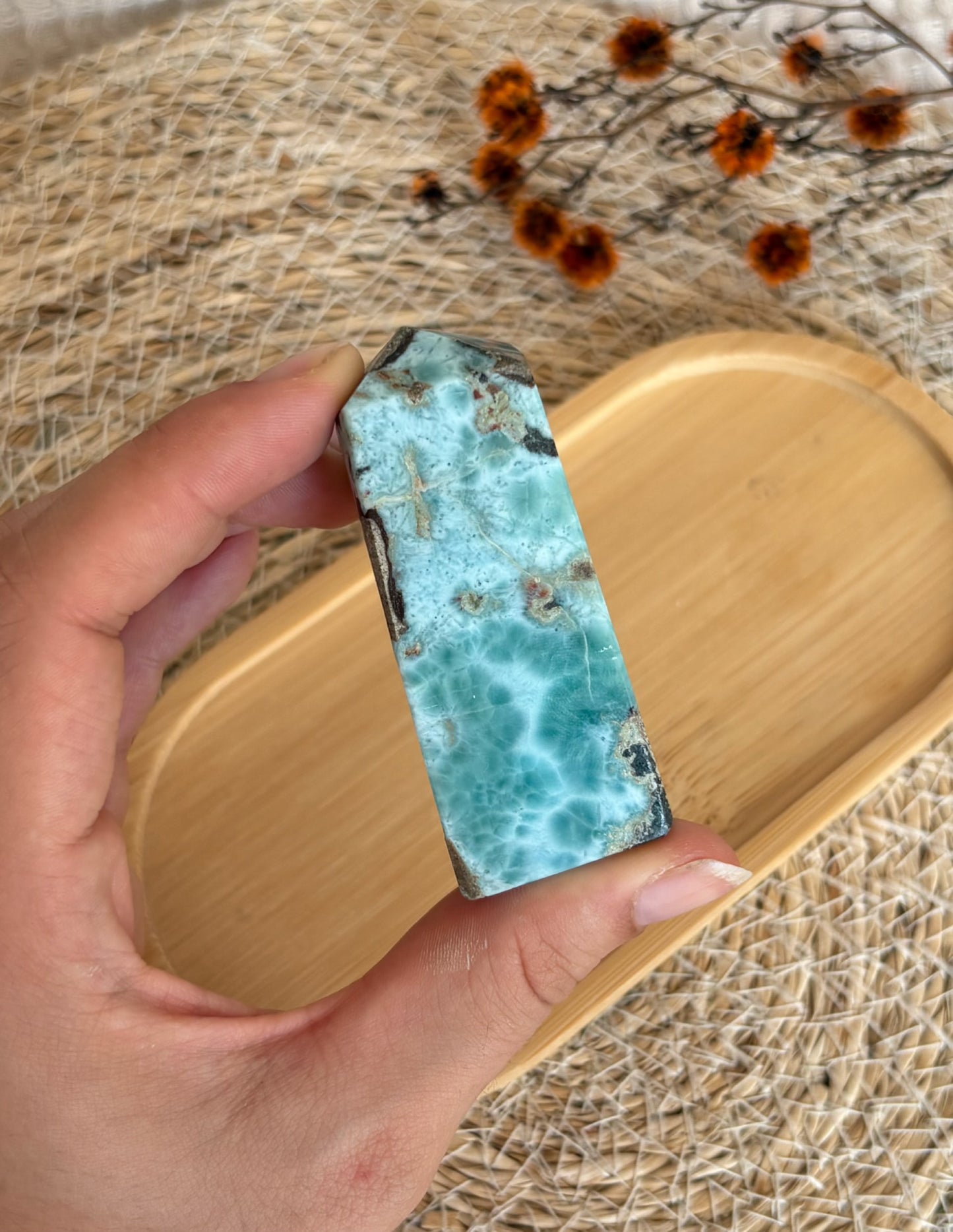 HQ Larimar Obelisk