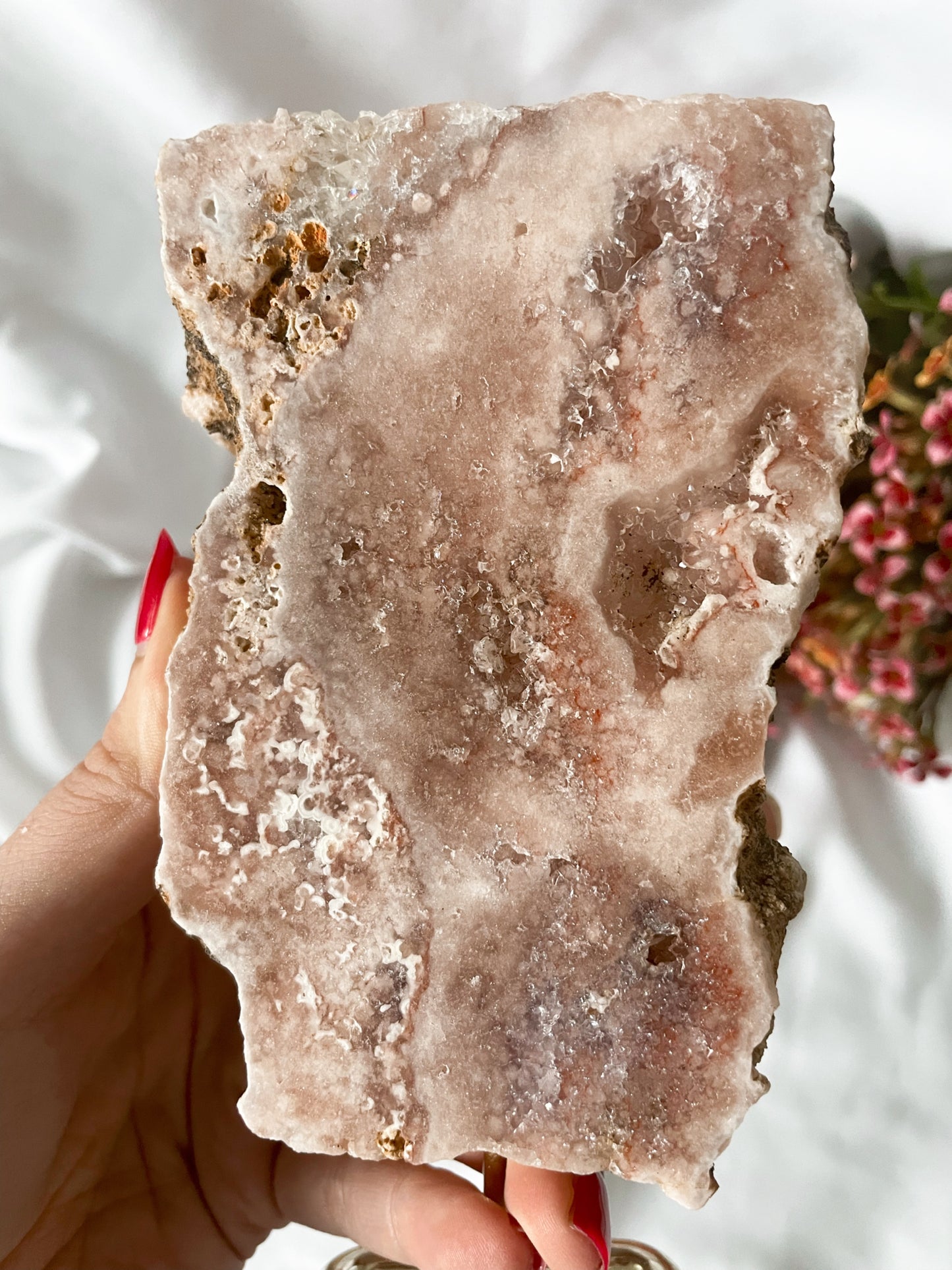 Pink Amethyst auf goldenem Metallständer Nr. 3