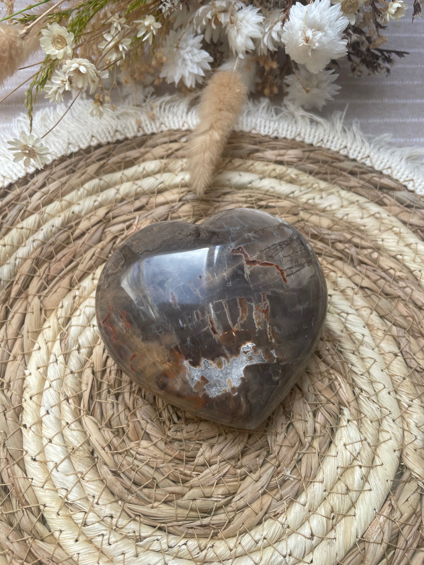 Versteinertes Holz Herz mit Glitzerdruse