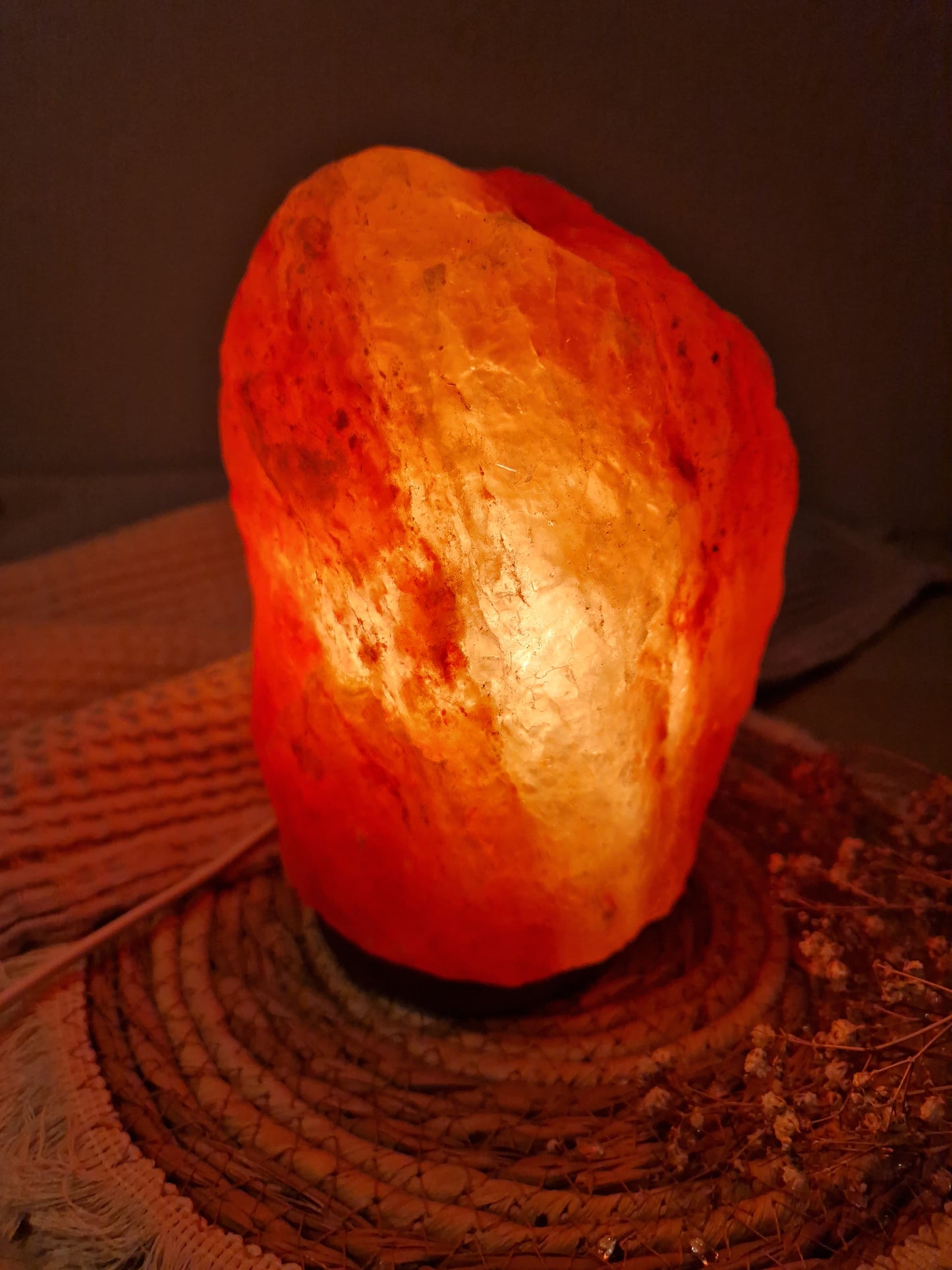 Salzkristall Lampe auf Holzsockel Nr. 1