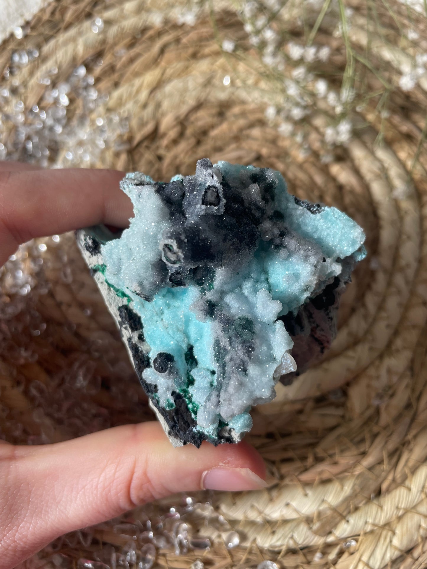 Großes Druzy Chrysokoll Cluster mit Heterogenit Nr. 4