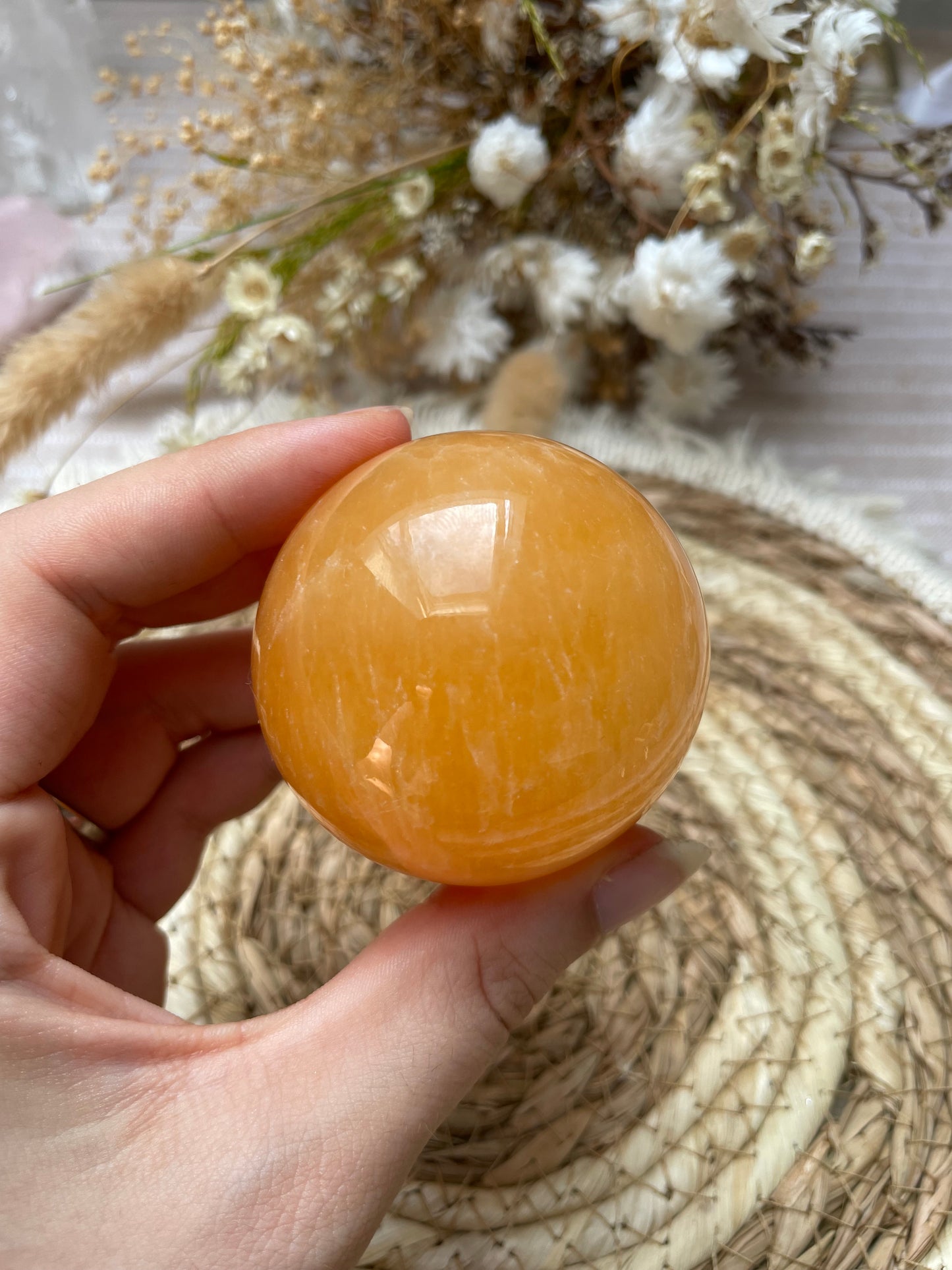 Orangencalcit Kugel Nr. 3