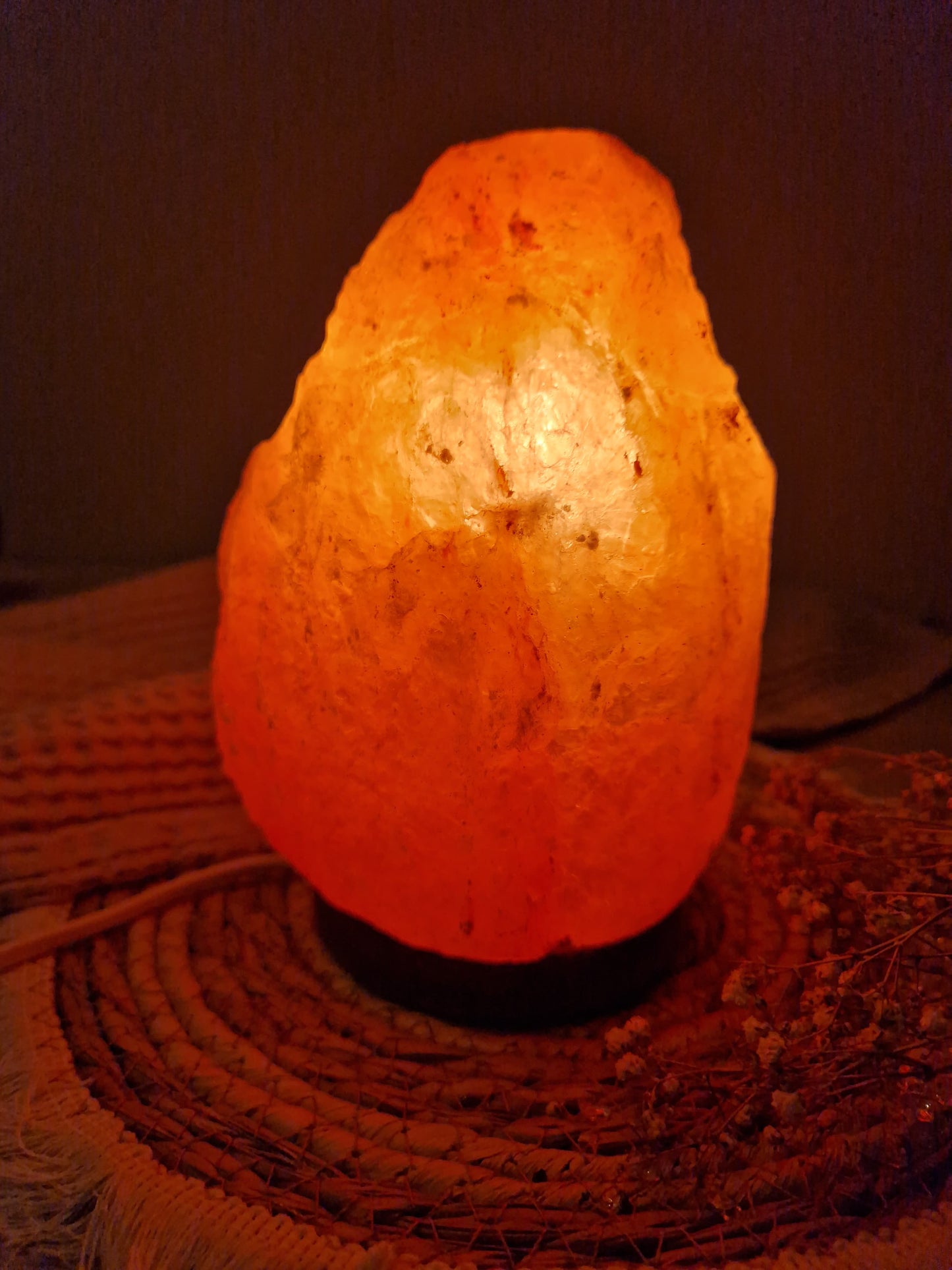 Salzkristall Lampe auf Holzsockel Nr. 3