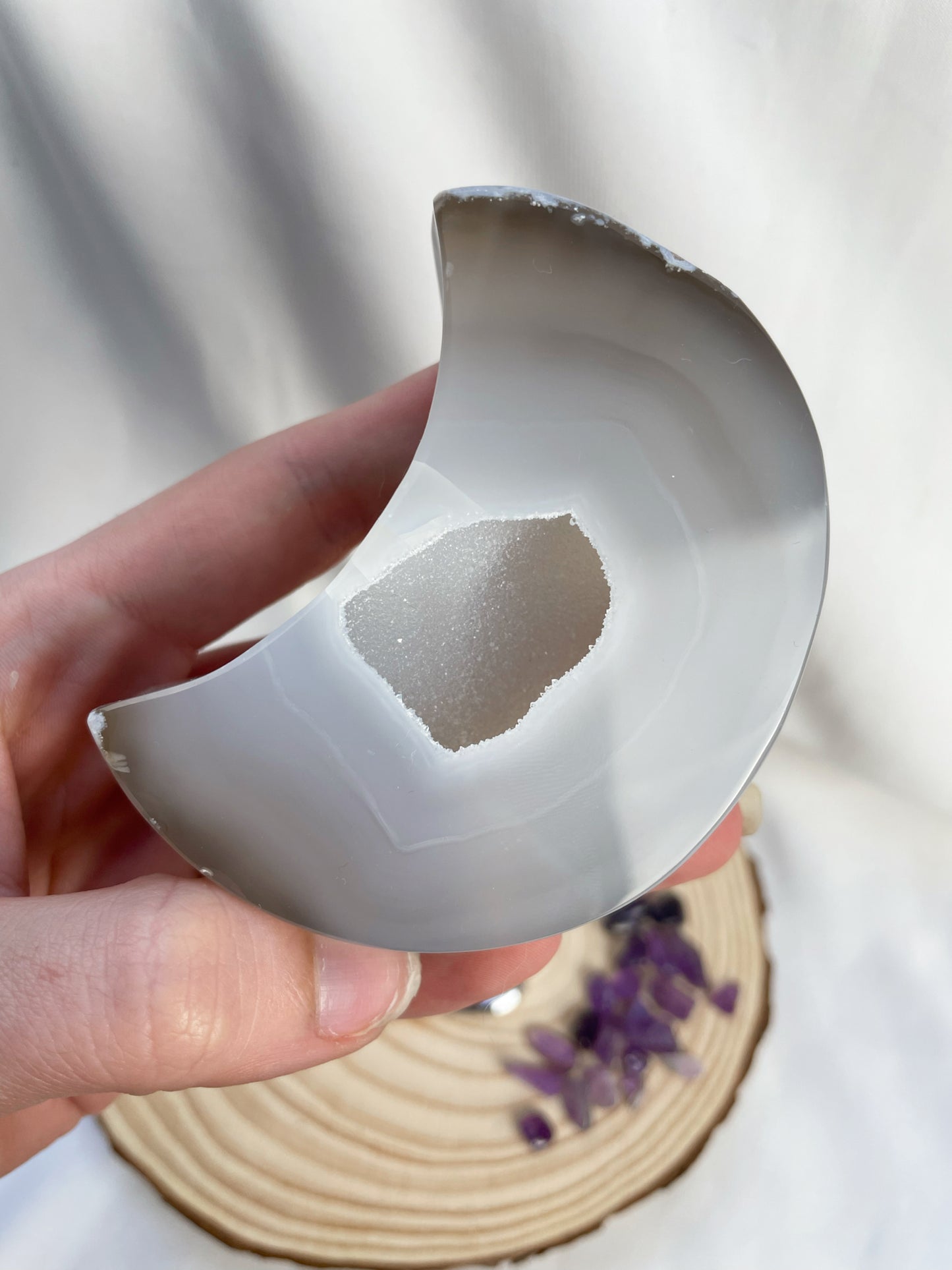 Druzy Achat Mond auf Ständer Nr. 18