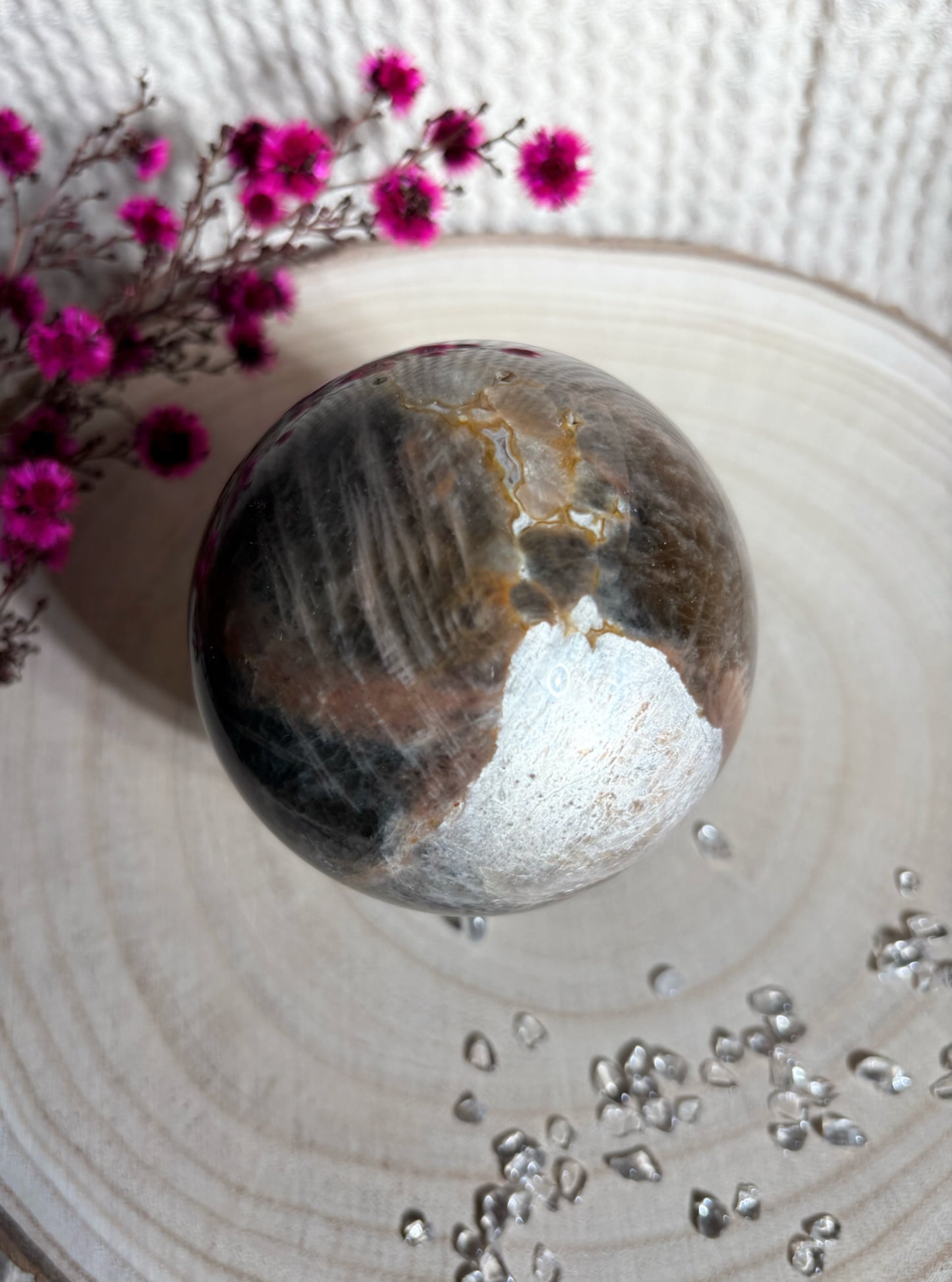 Schwarze Mondstein x Sonnenstein Kugel, sehr starker Flash