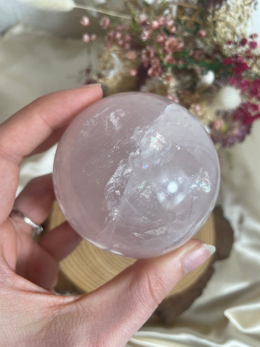 Stern Rosenquarz Kugel mit Regenbögen